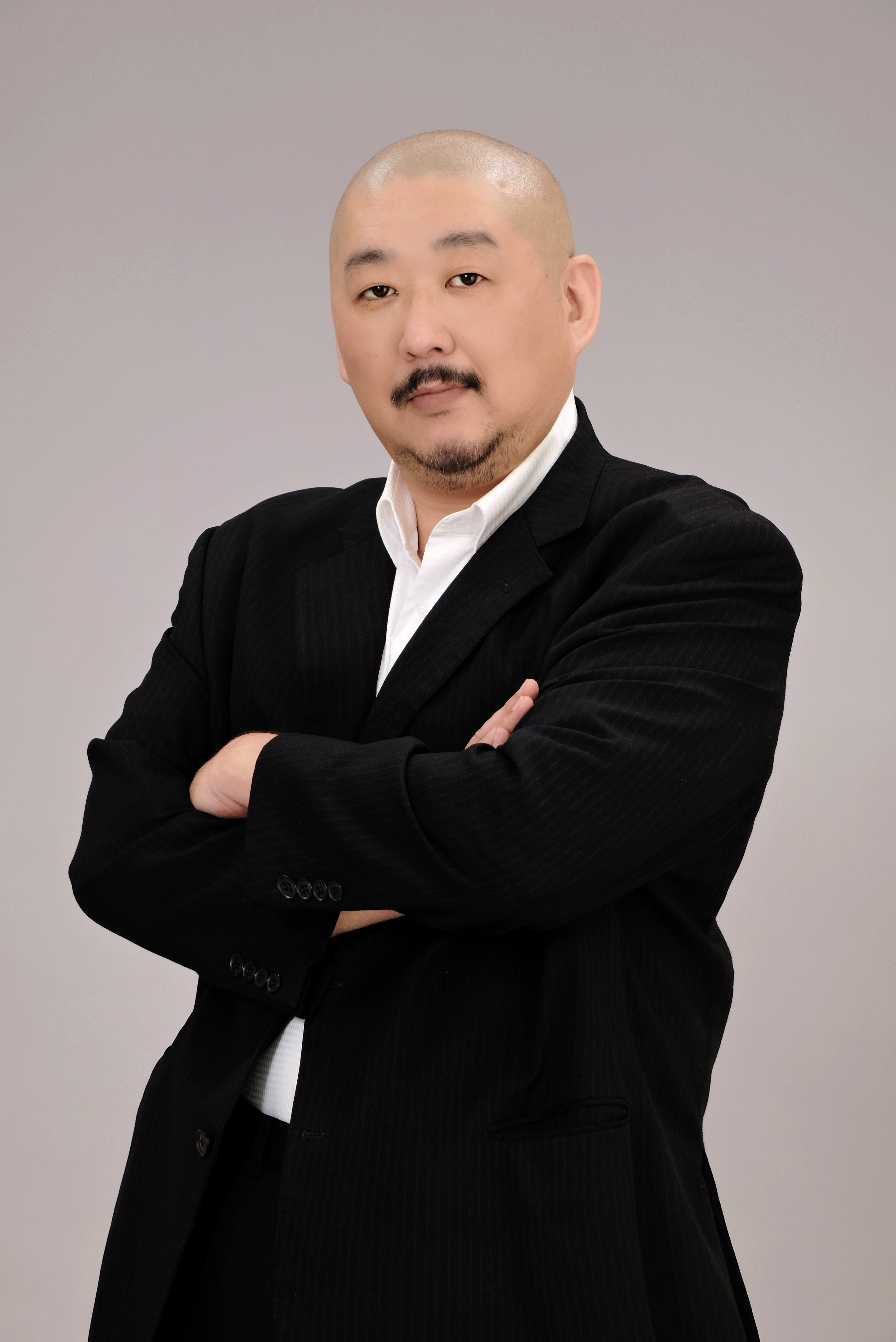 代表：内堀 敦史